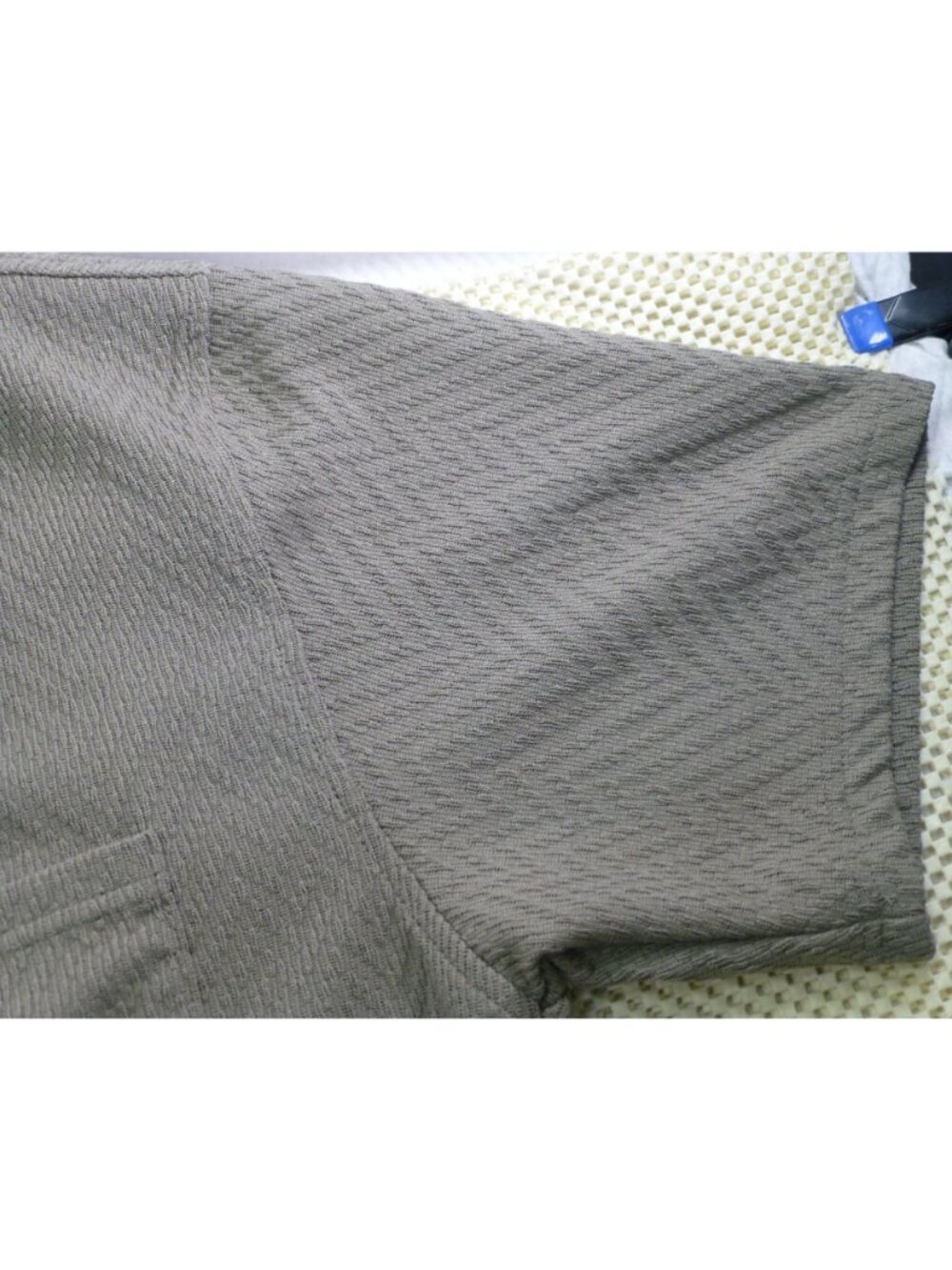 Original Deluxe Supply Mens Button-Up Shirt L Khaki Chevron Texture Lightweight - Picture 8 of 10